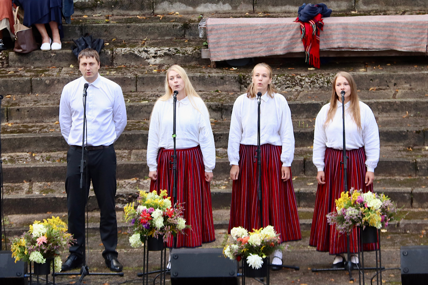 Dzied vokālais ansamblis