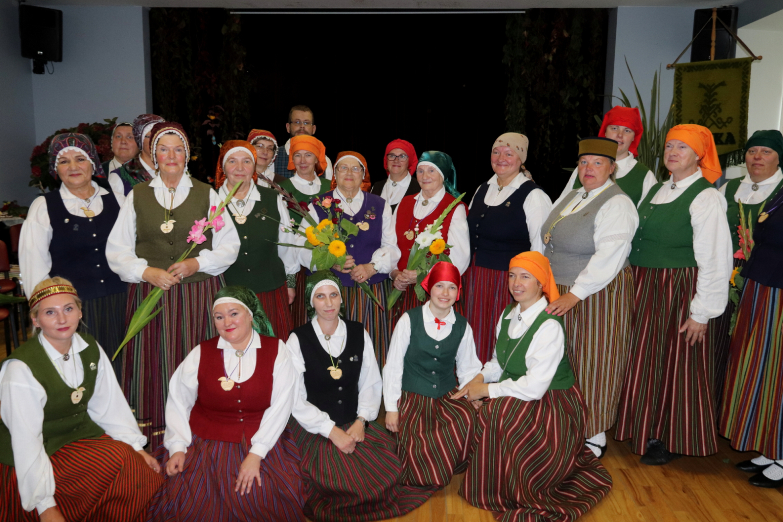 Folkloras kopa "Pūnika"