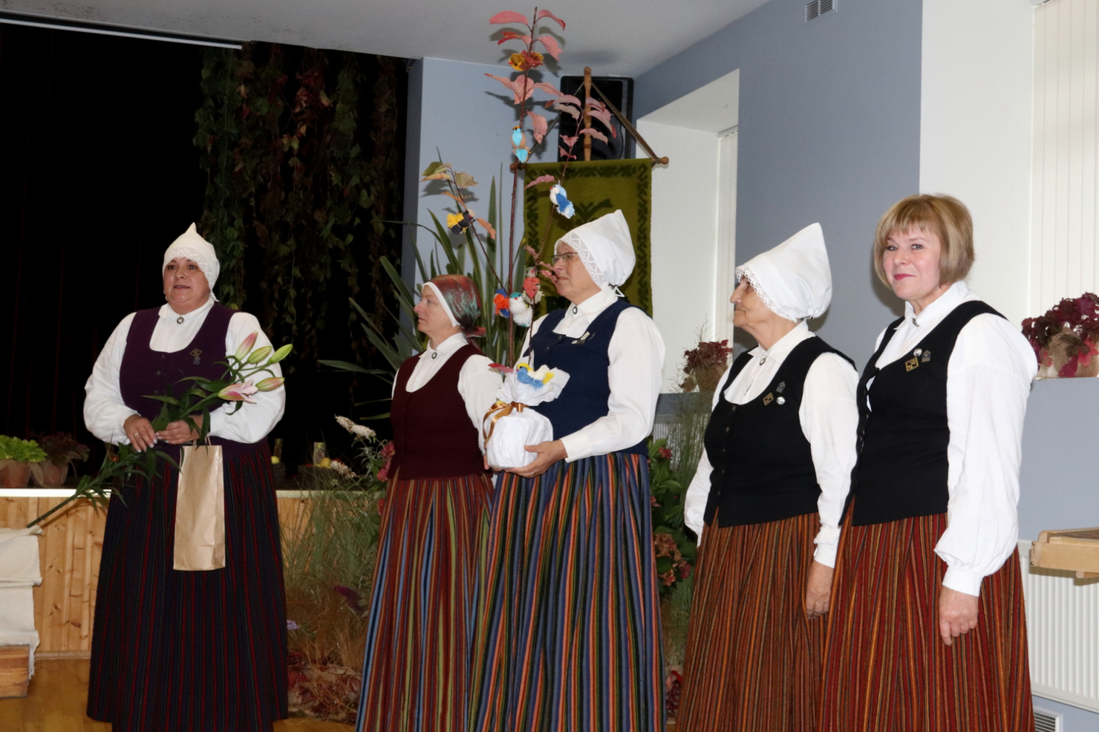 Folkloras kopa sveic jubilārus