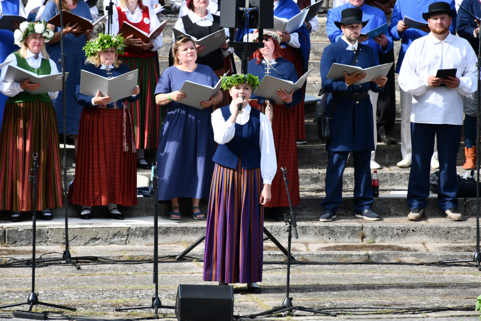 Soliste uzstājas ar koriem