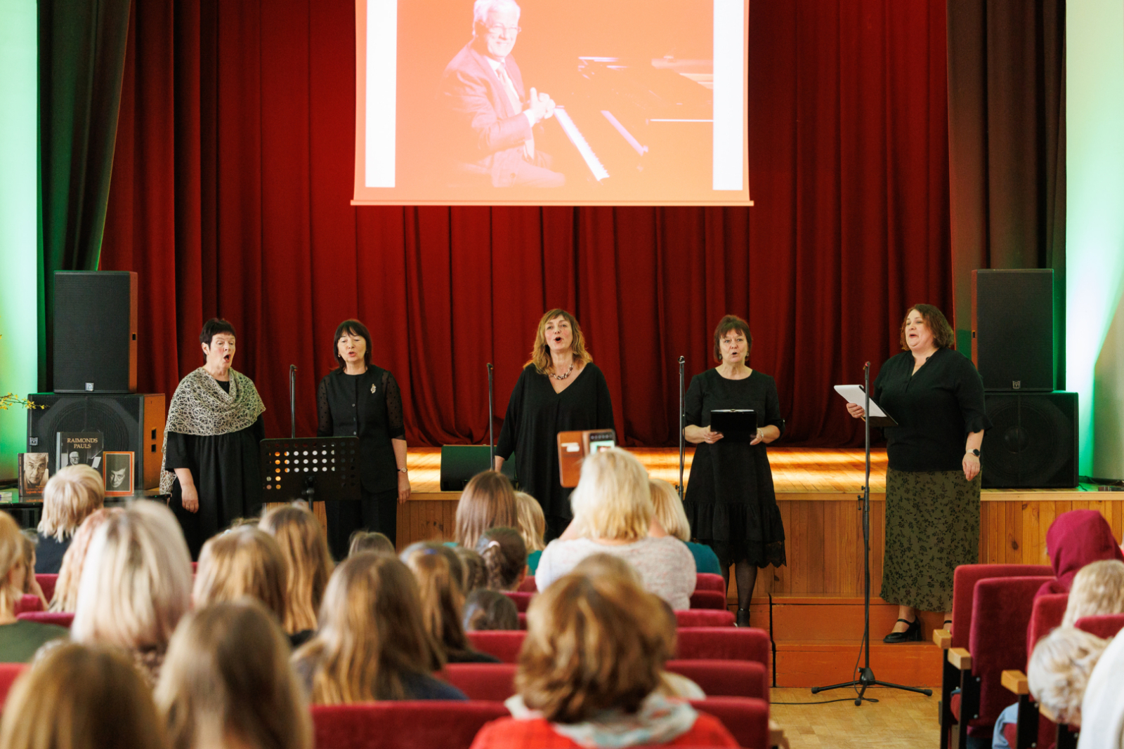 Ventspils novada skolēnu vokālo ansambļu un koru koncerts – sirsnīgs veltījums Raimonda Paula daiļradei