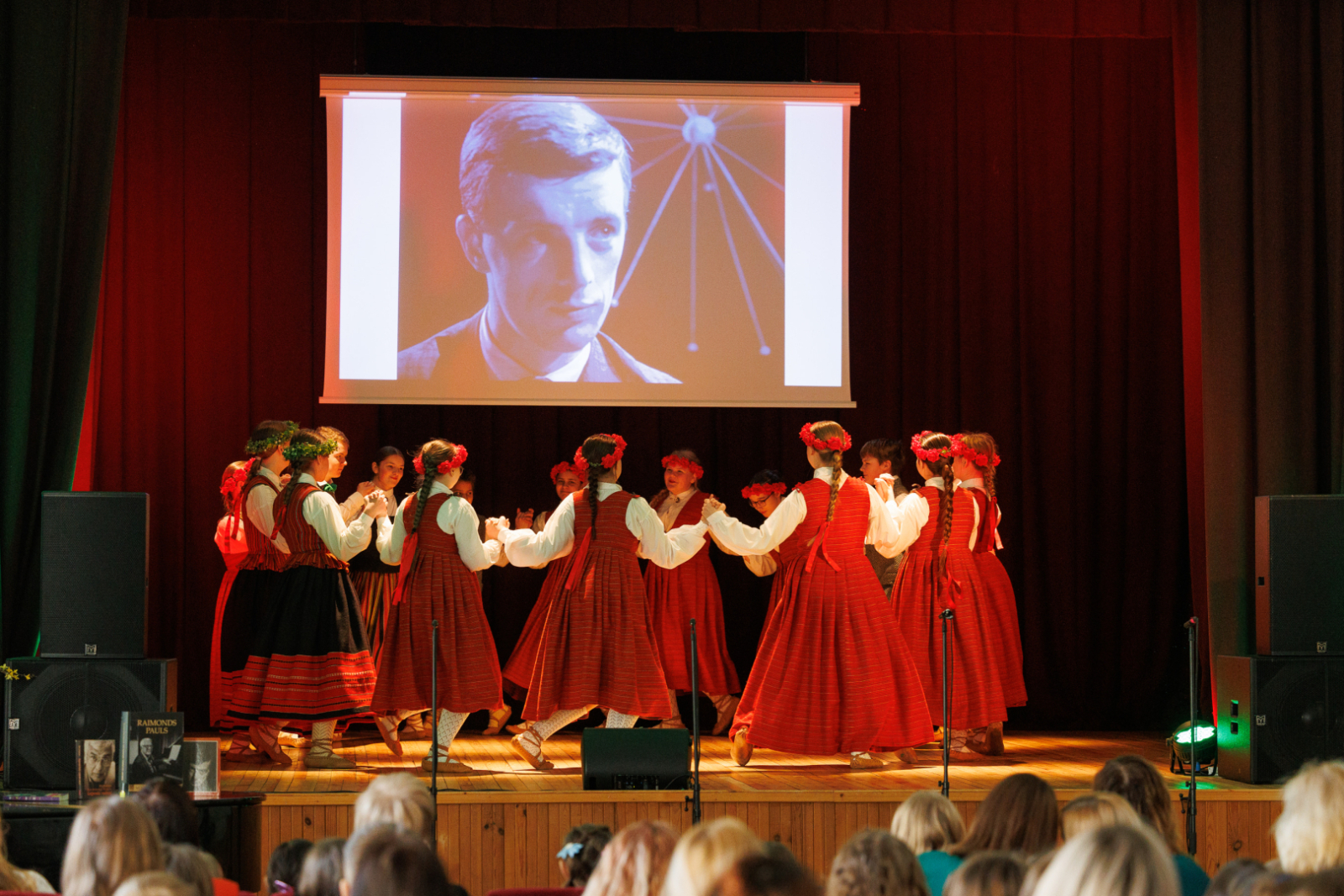 Ventspils novada skolēnu vokālo ansambļu un koru koncerts – sirsnīgs veltījums Raimonda Paula daiļradei