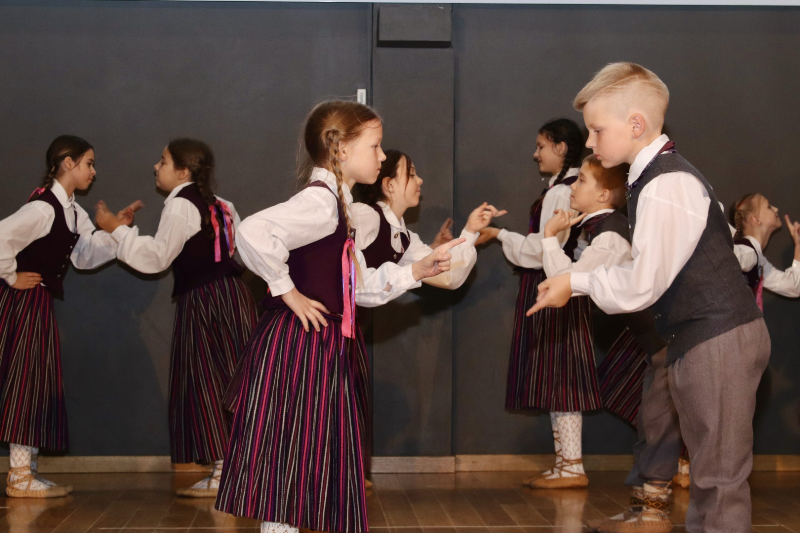 Dejo bērnu deju kolektīvs