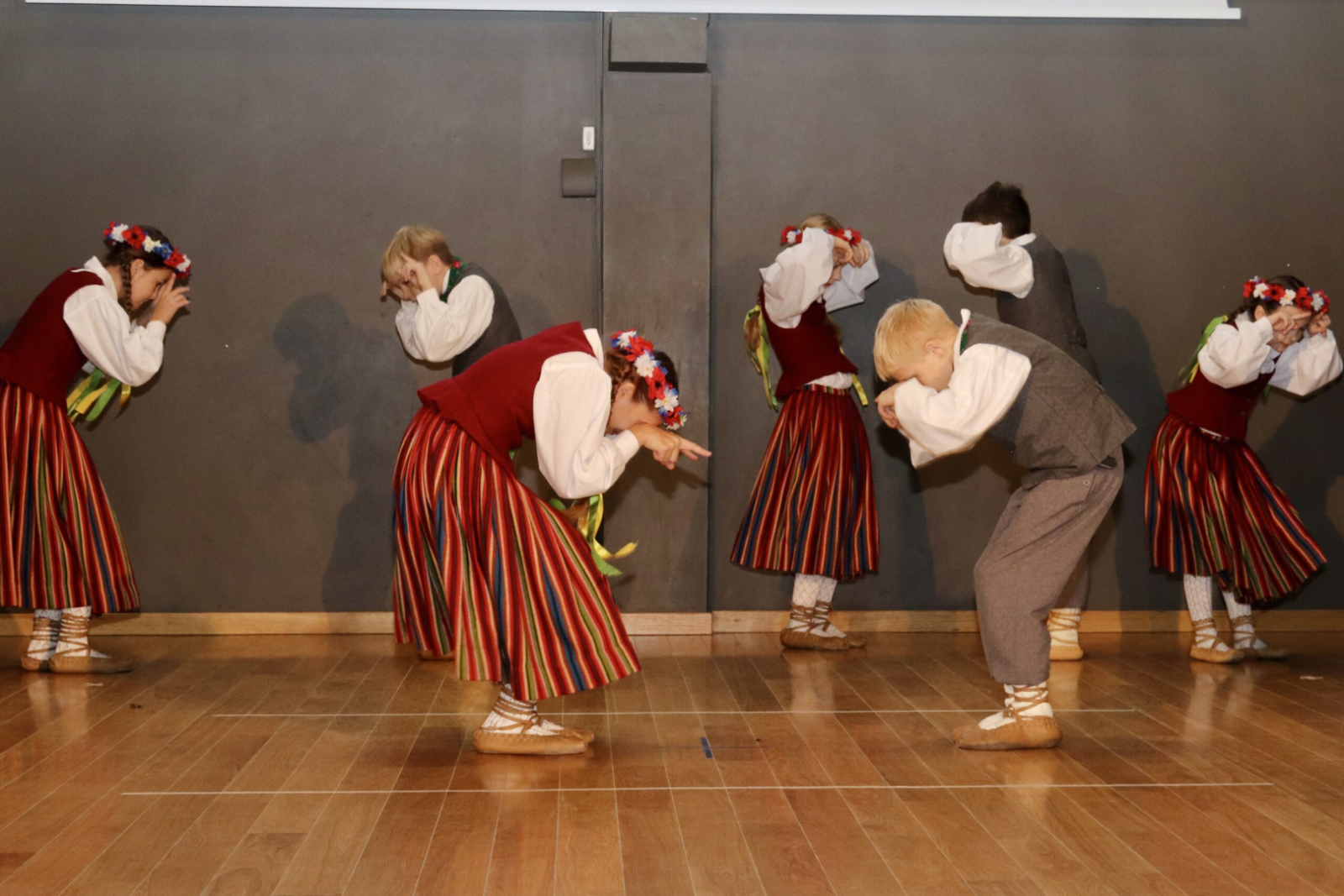 Dejo bērnu deju kolektīvs