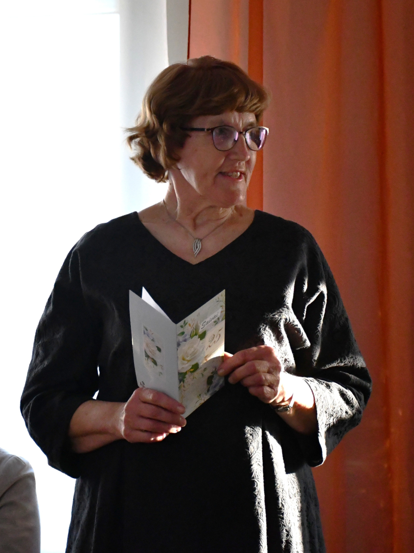 Ilze Geste sveic kolektīvu