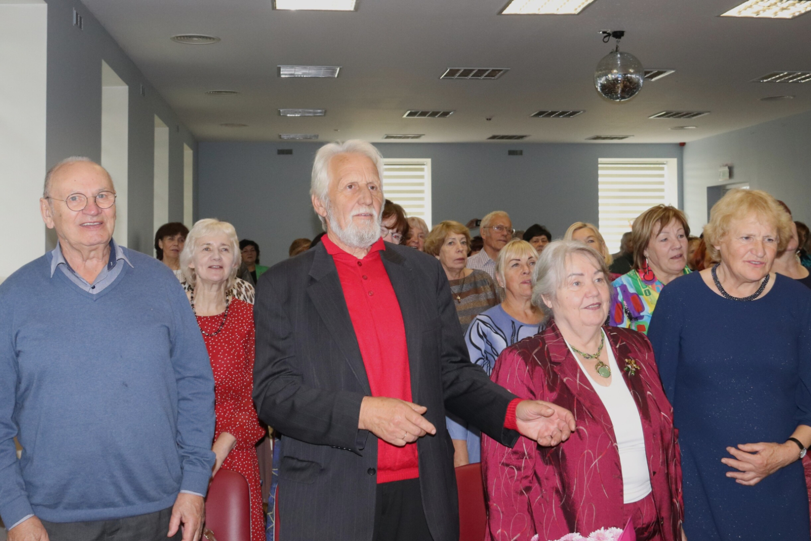 tradicionālajā rudens saietā pulcējās seniori no visiem novada pagastiem