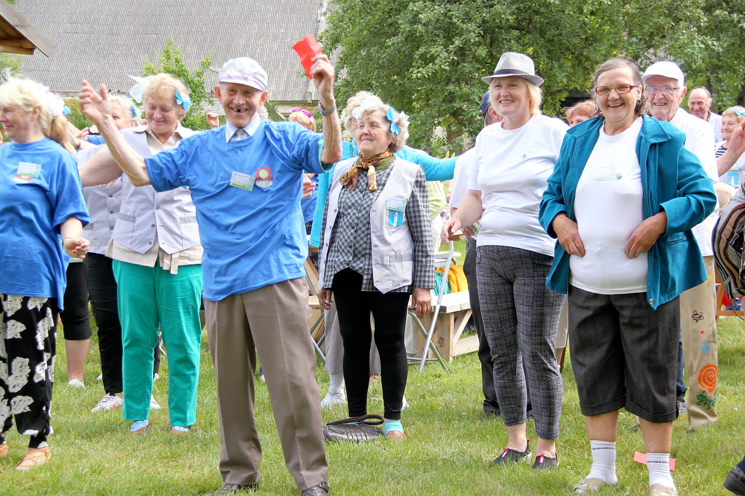 Dažādas senioru aktivitātes