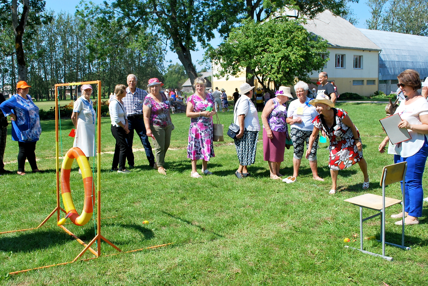 Dažādas senioru aktivitātes