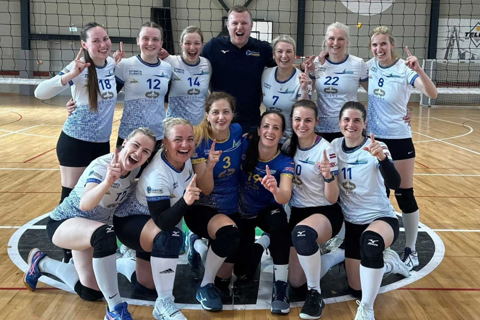 Ventspils novada sieviešu volejbola komandas meitenes iegūst 1. vietu Tukuma čempionātā