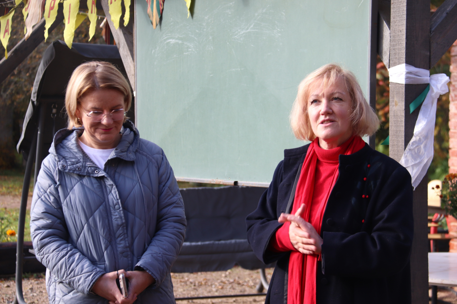 Harina Kreislere piedalījusies abos projektu konkursos – “Solis” ir ļāvis atdzimt vecās skolas pavardam, bet “Mēs savā novadā” rosina iejusties vecās skolas dzīvē.