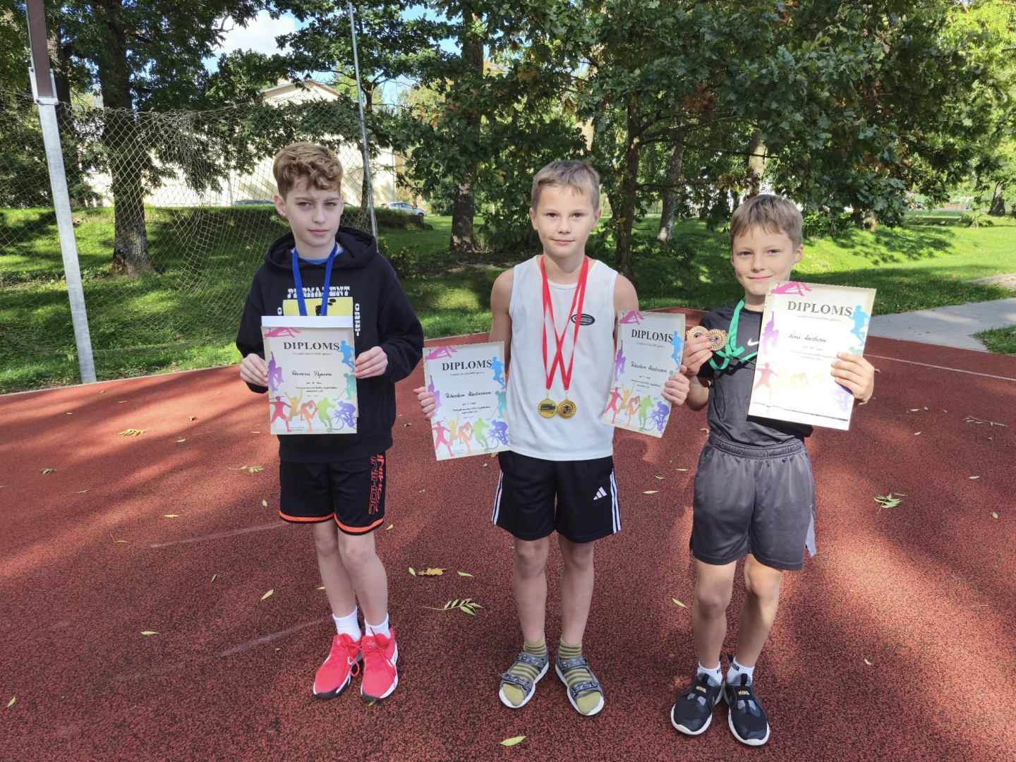 Apbalvoti sportisti U12 vecuma grupā