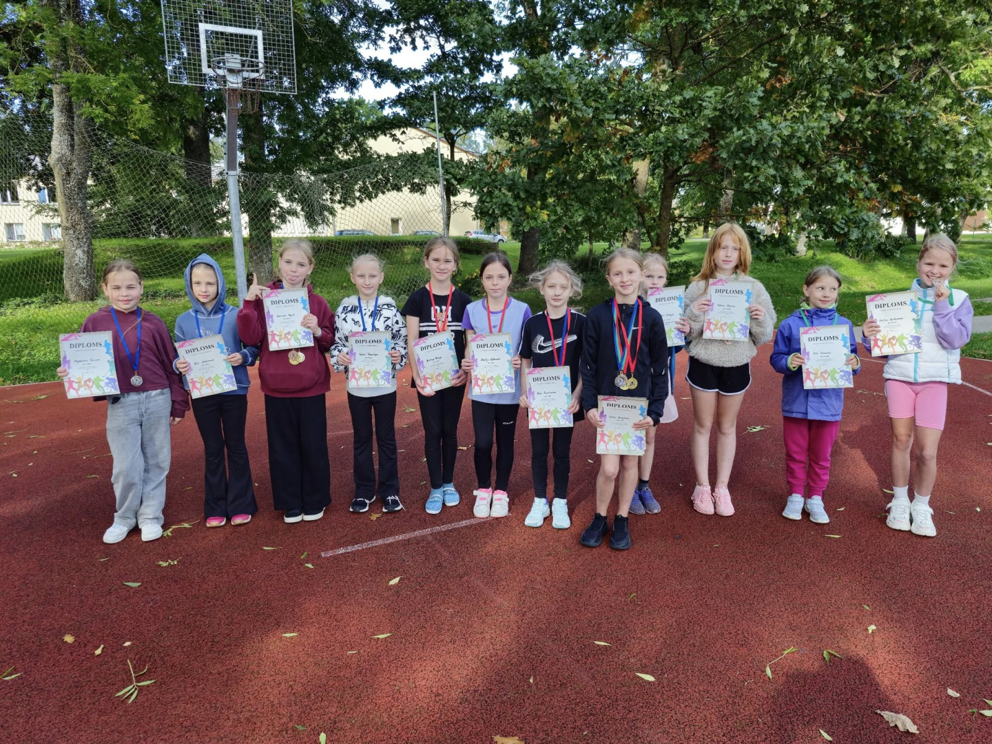 Apbalvoti sportisti U12 vecuma grupā