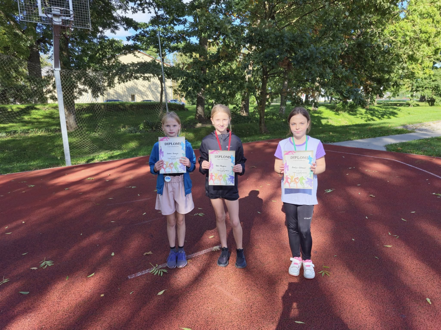 Apbalvoti sportisti U12 vecuma grupā