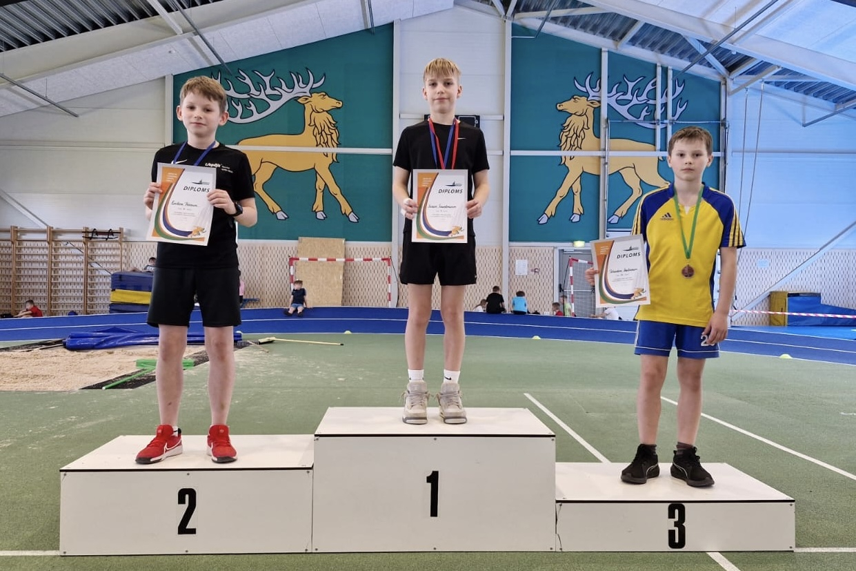 Sportisti ar diplomiem