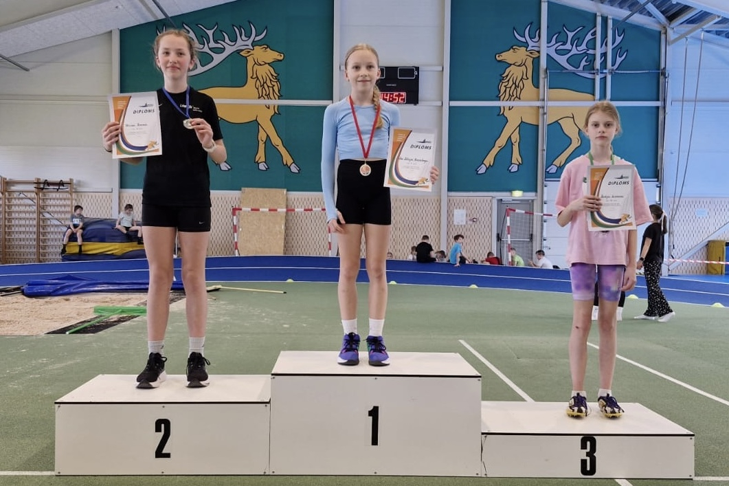 Sportisti ar diplomiem