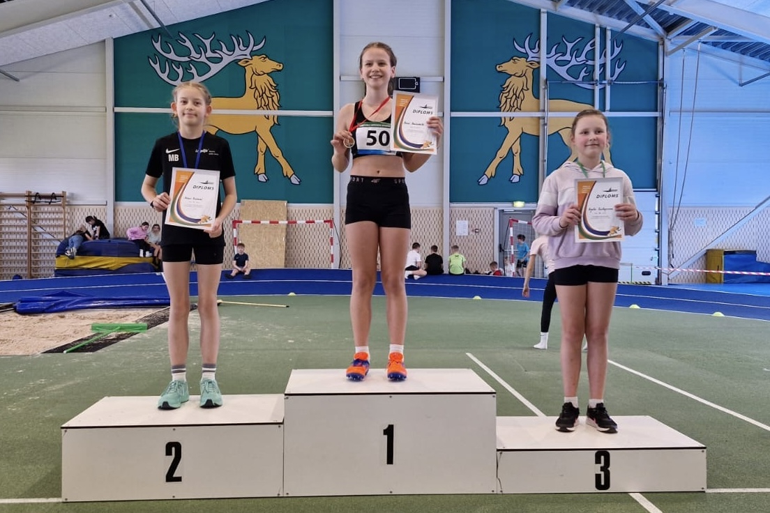 Sportisti ar diplomiem