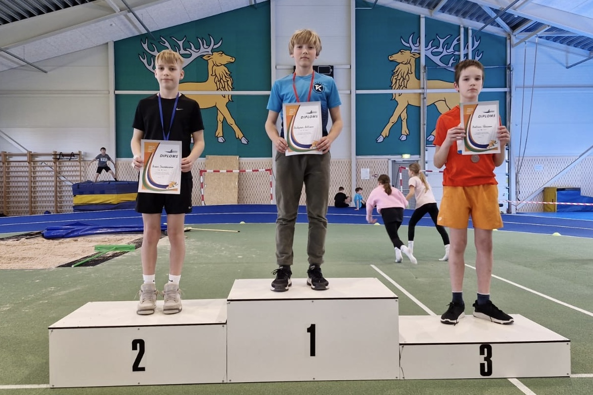 Sportisti ar diplomiem