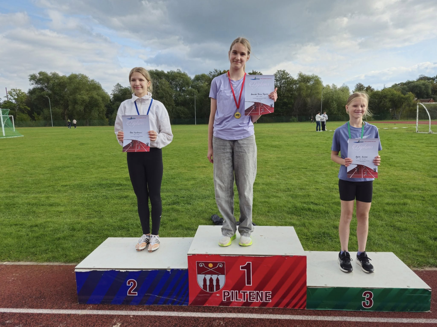 Piltenes stadionā notika Ventspils novada BJSS rudens sacensības U14 grupai