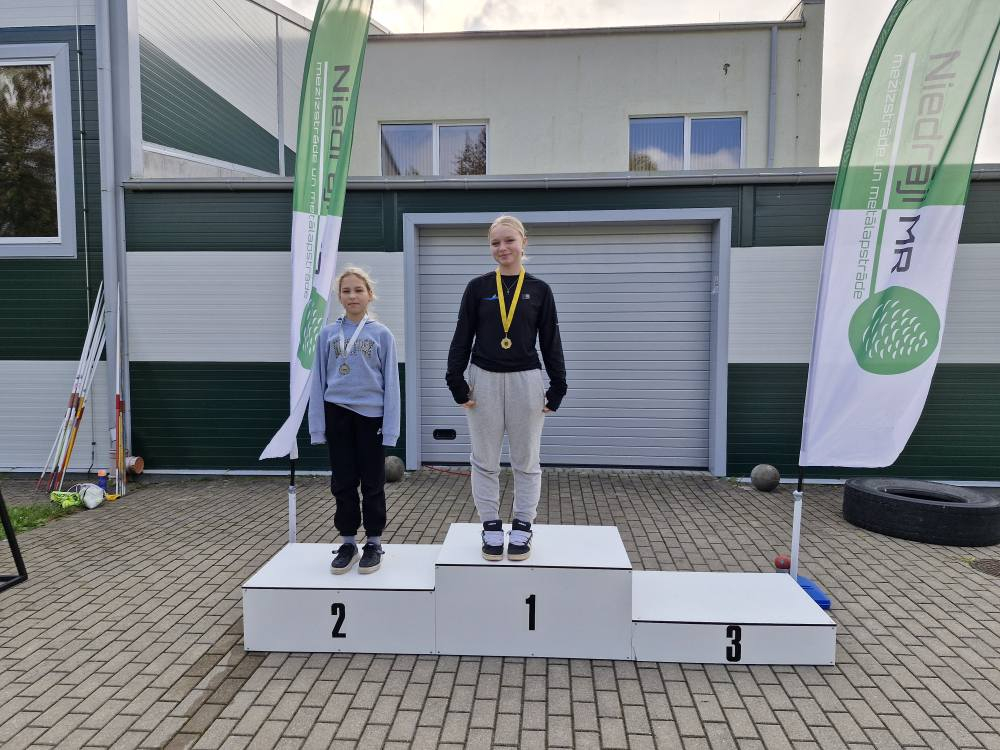 Ugālē notika rudens pārbaudes sacensības mešanas disciplīnās