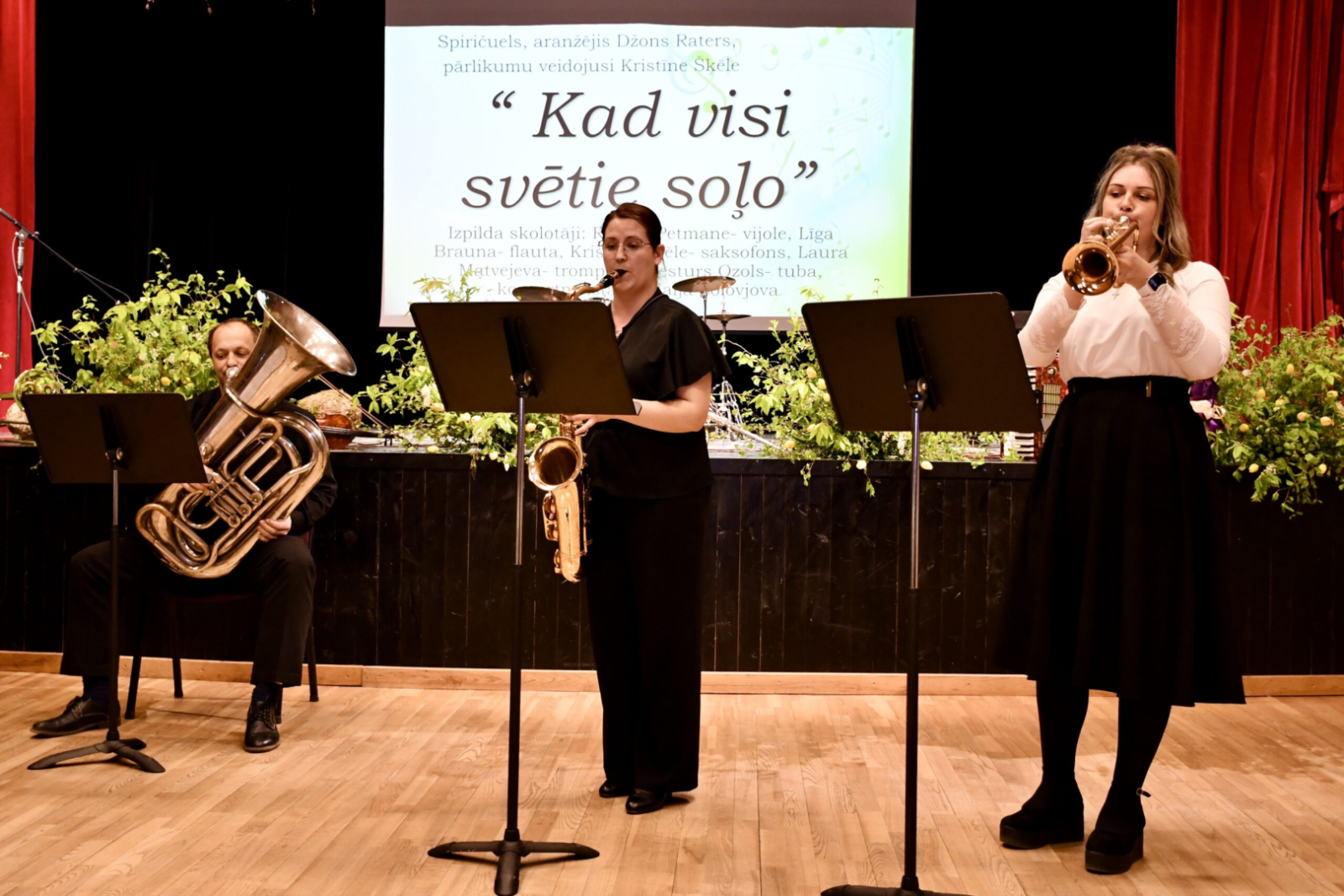 Spēlē skolotāju ansamblis