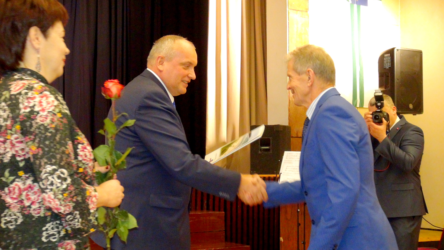 Sveic apbalvojamo