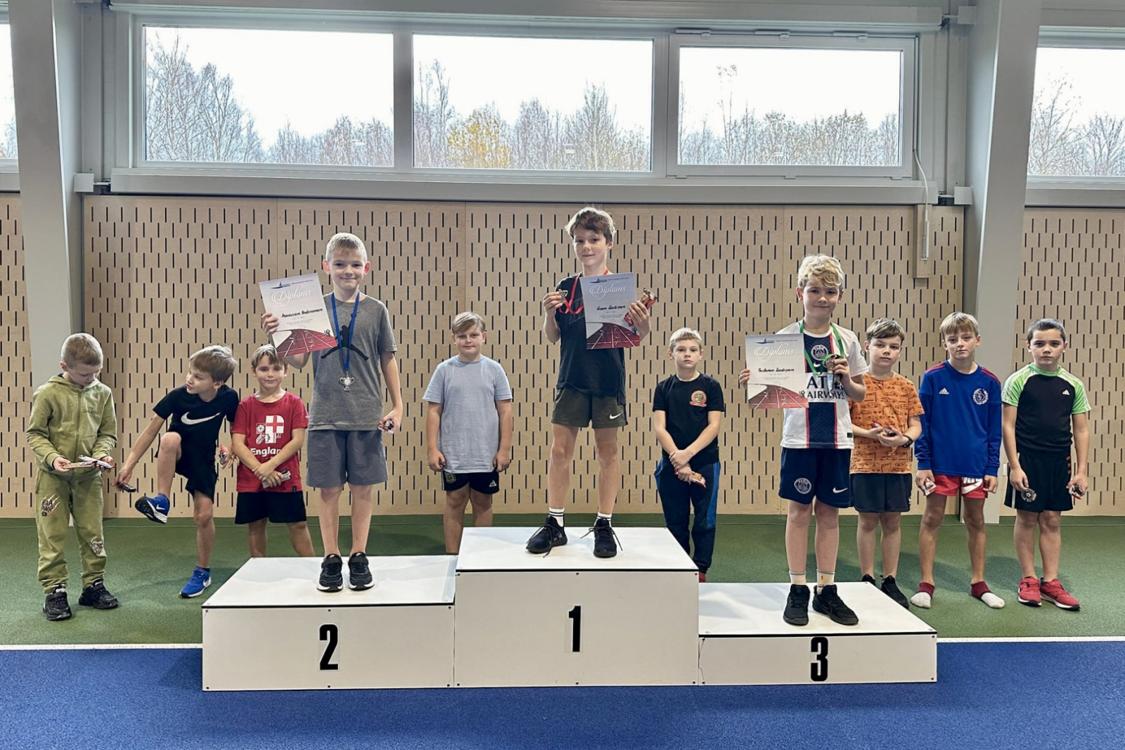 Sportisti ar diplomiem