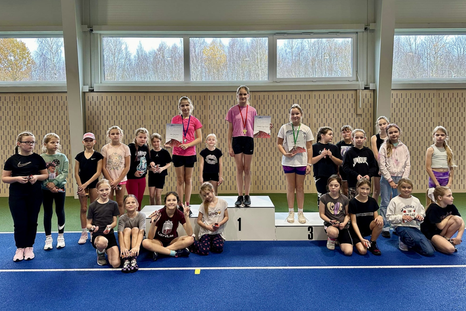Sportisti ar diplomiem