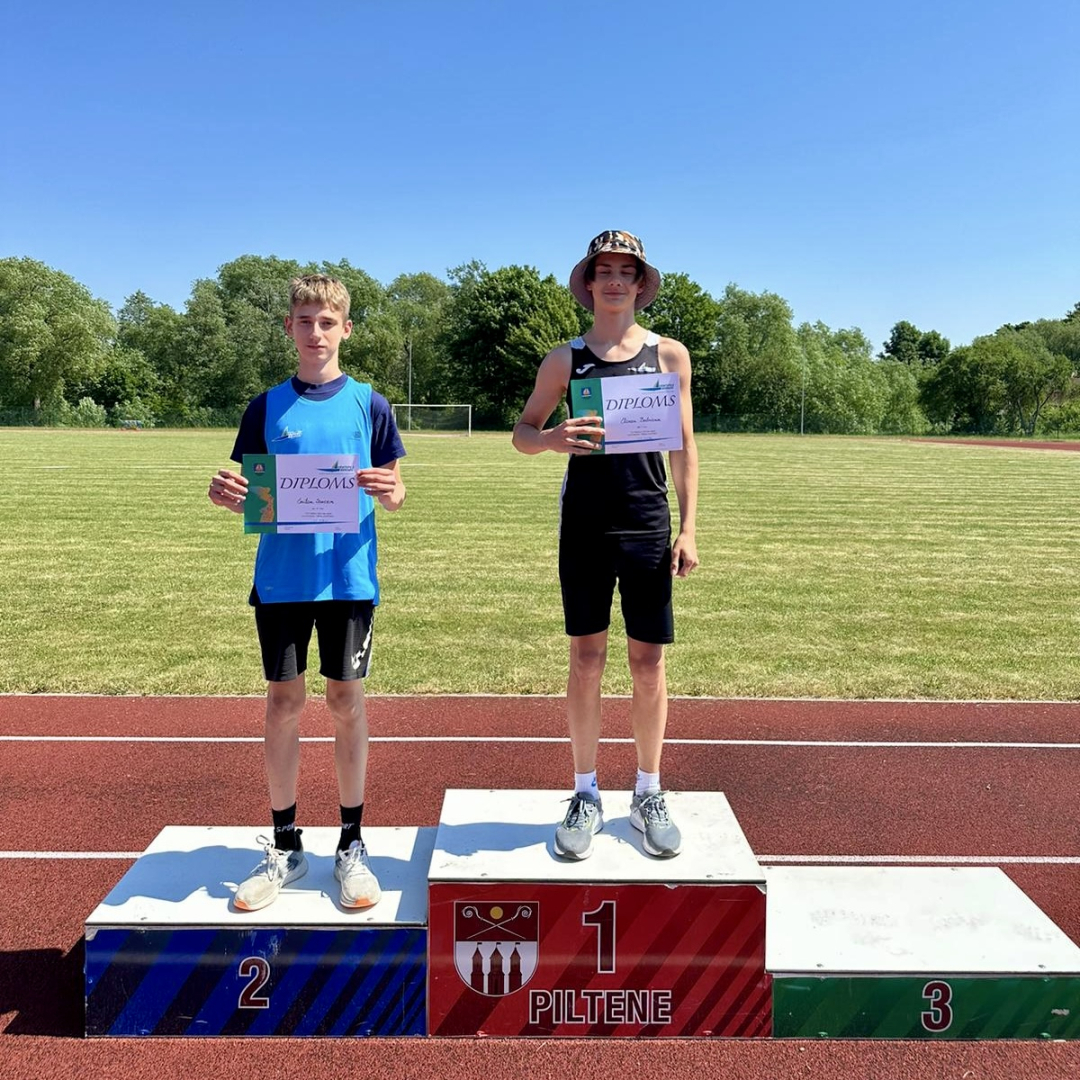 Sportisti ar diplomiem