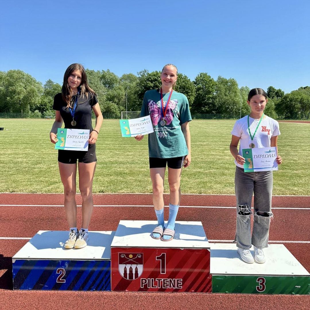 Sportisti ar diplomiem