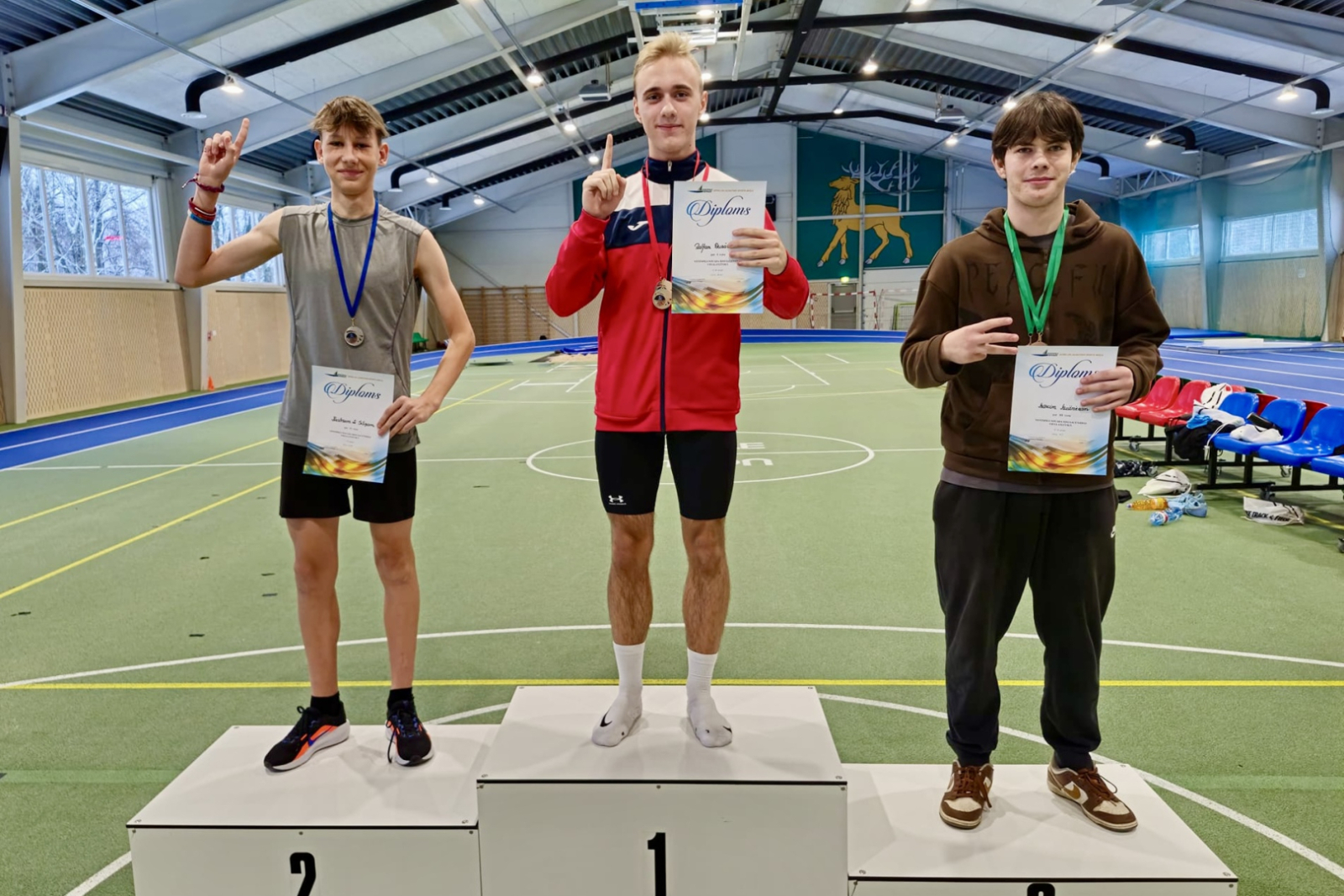 Sportisti ar diplomiem