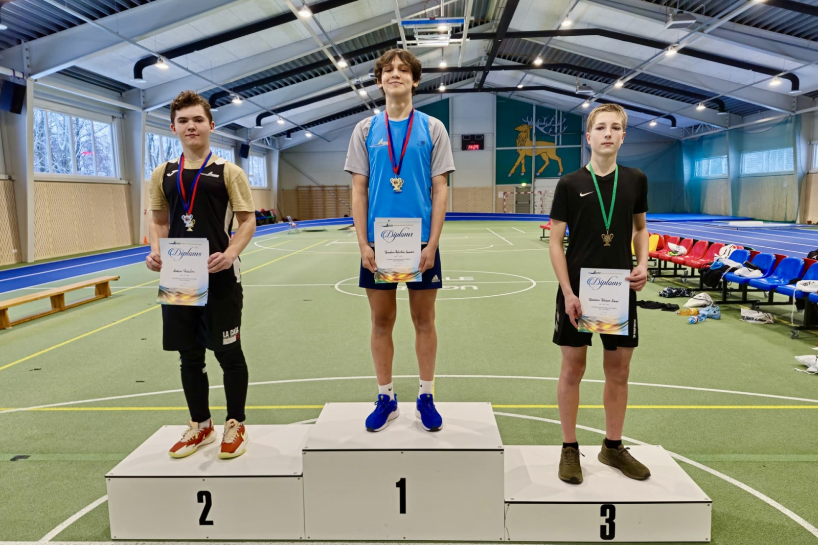 Sportisti ar diplomiem