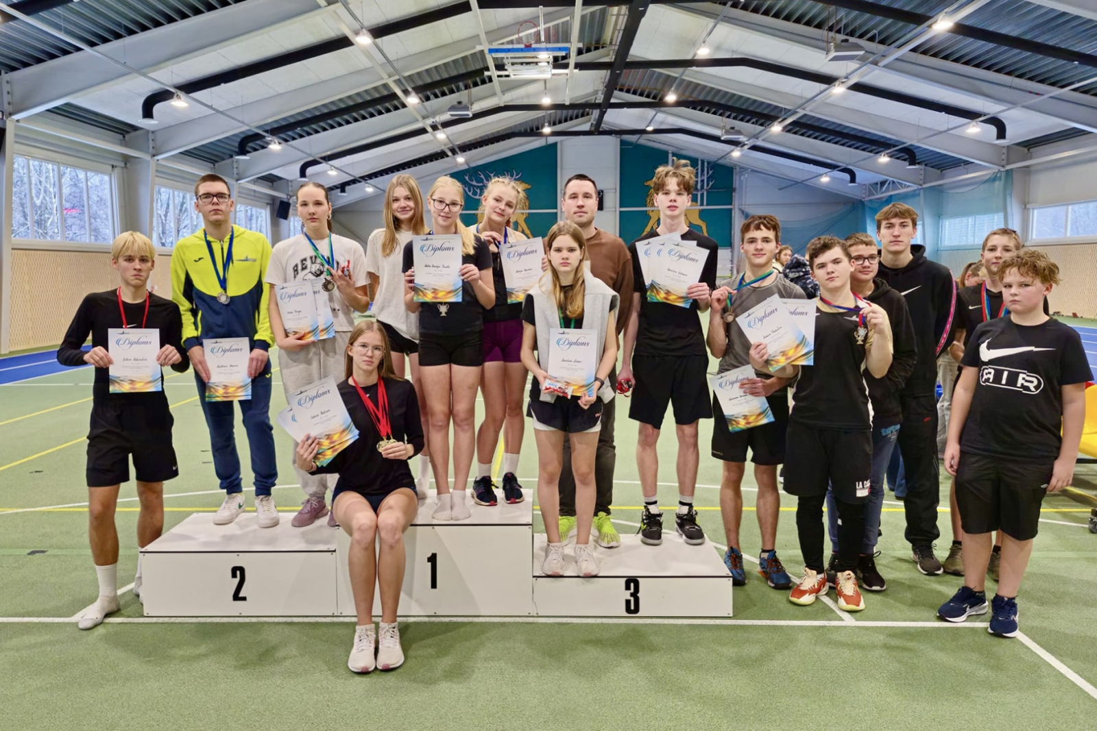 Sportisti ar diplomiem