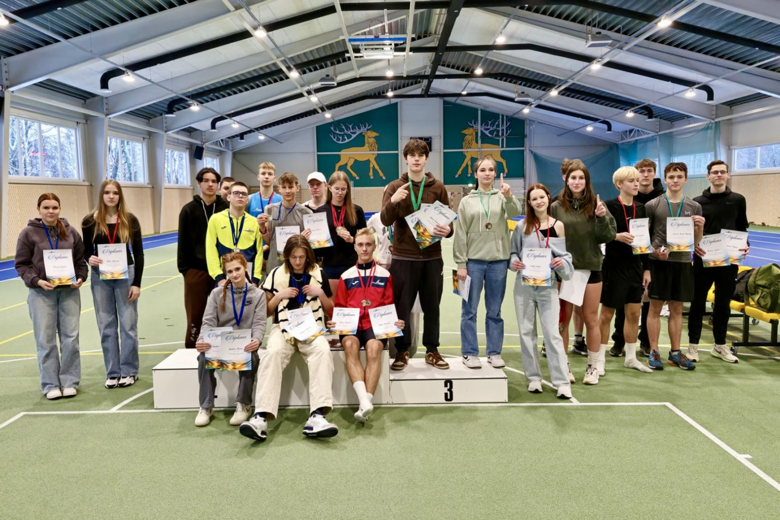 Sportisti ar diplomiem