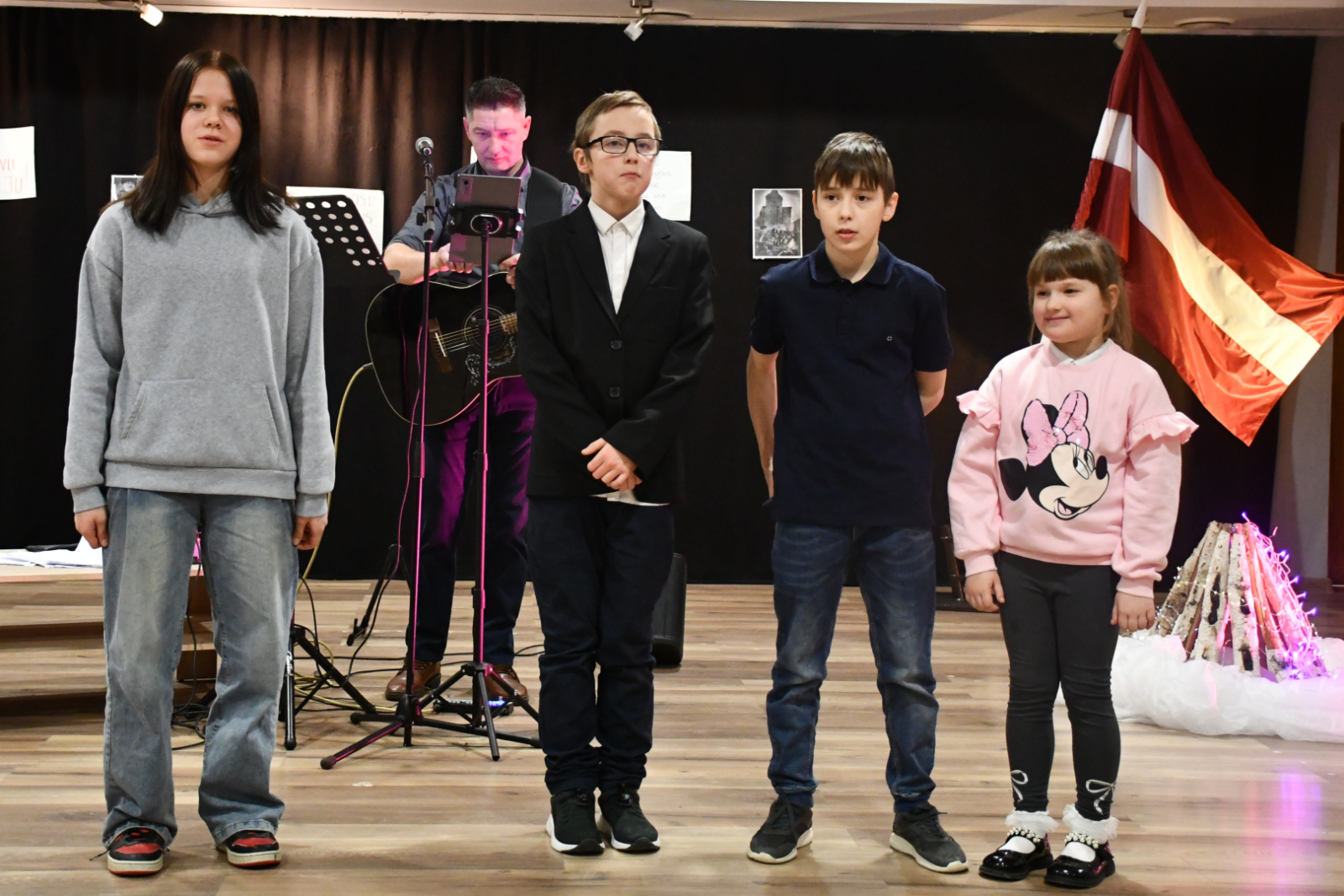 Jaunākie pužiņi iepriecina ar dzejoļiem