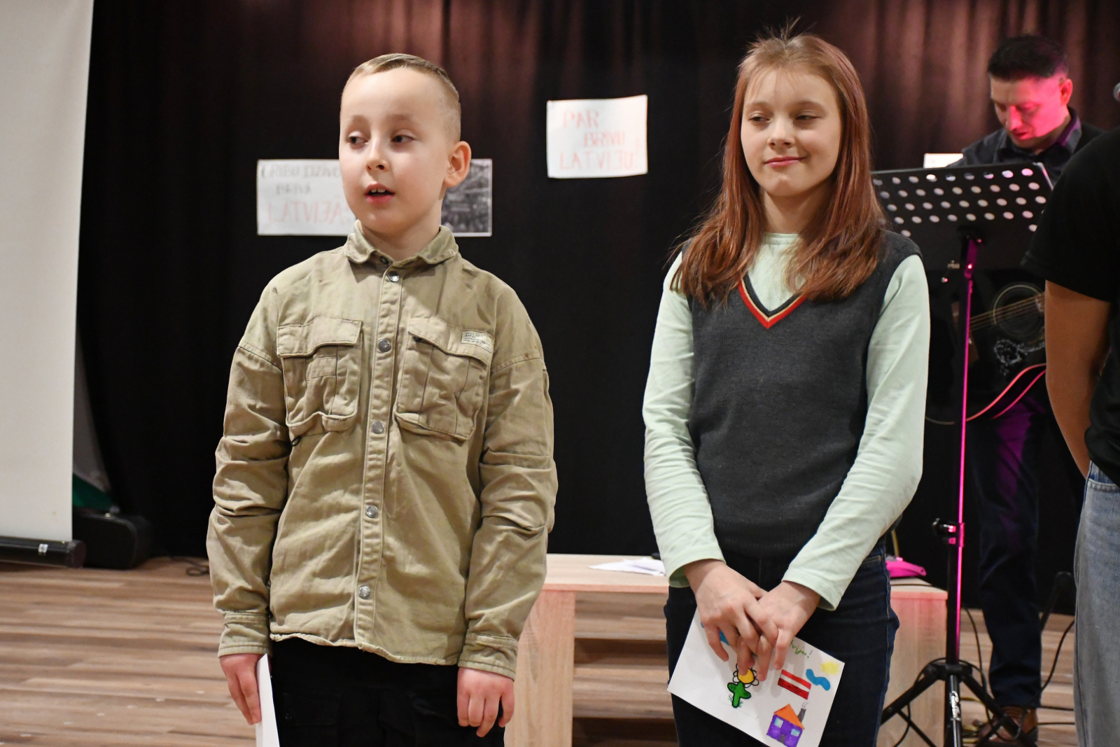 Jaunākie pužiņi iepriecina ar dzejoļiem