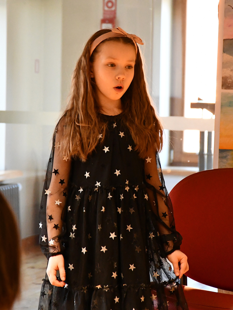 Jaunieši uzstājās skatuves konkursā