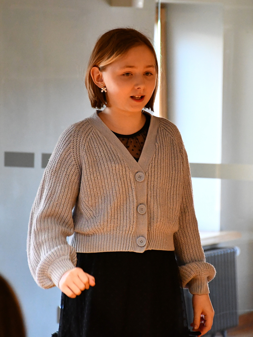 Jaunieši uzstājās skatuves konkursā