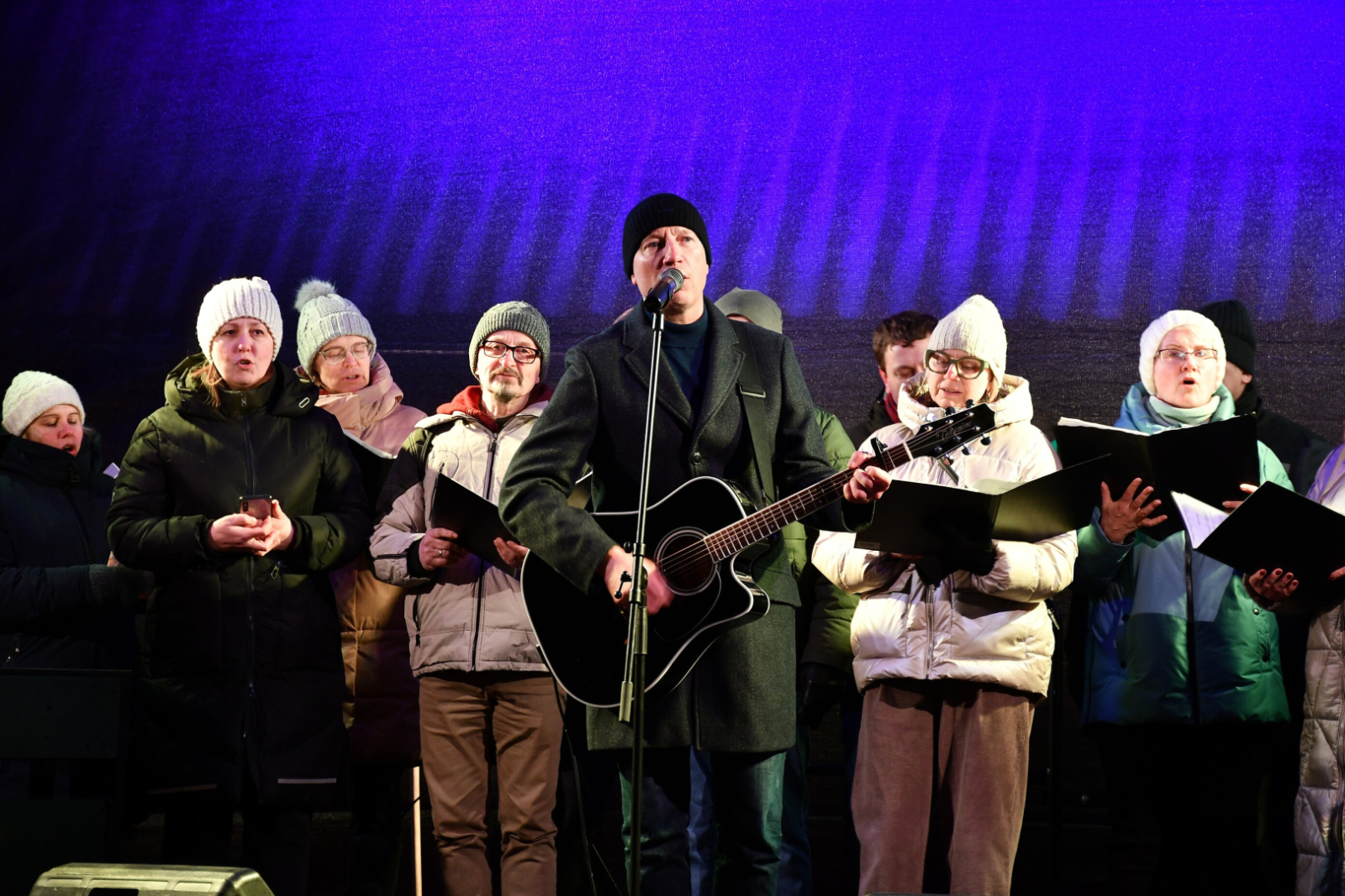 Arvis Sanders un koris "Kaiva"