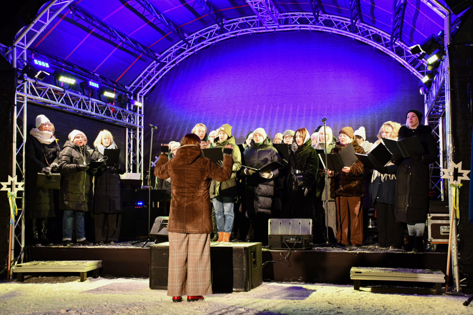 Uzstājās koris "Dzintara balsis"