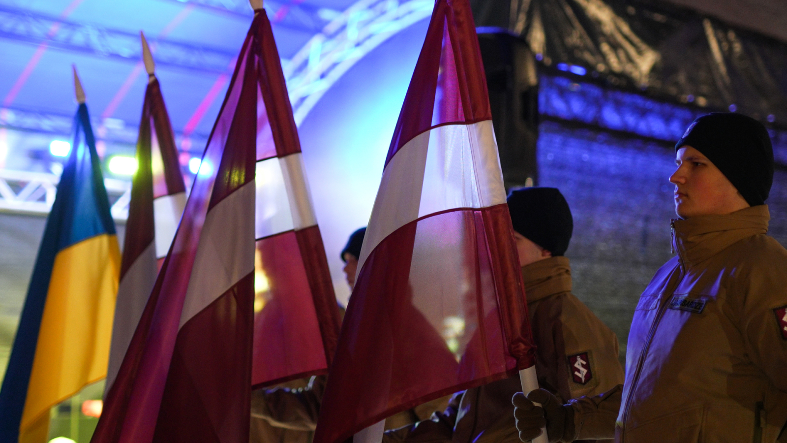 Popē notika labdarības pasākums Ukrainas armijai