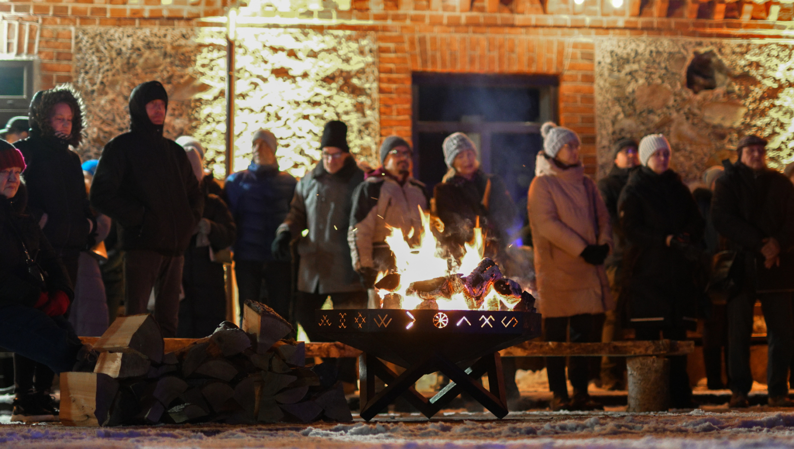 Popē notika labdarības pasākums Ukrainas armijai