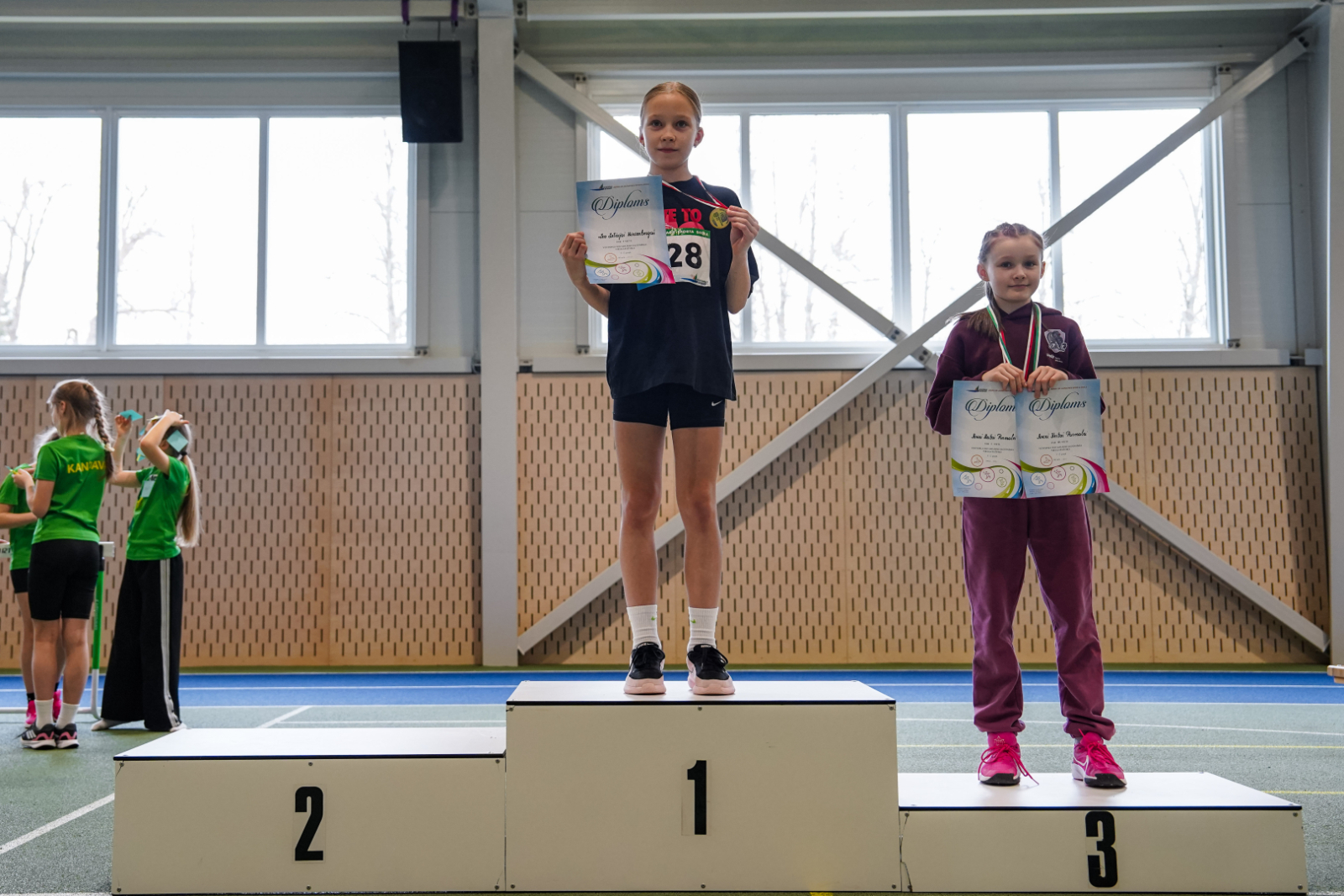 Sportisti uz pjedestāla 