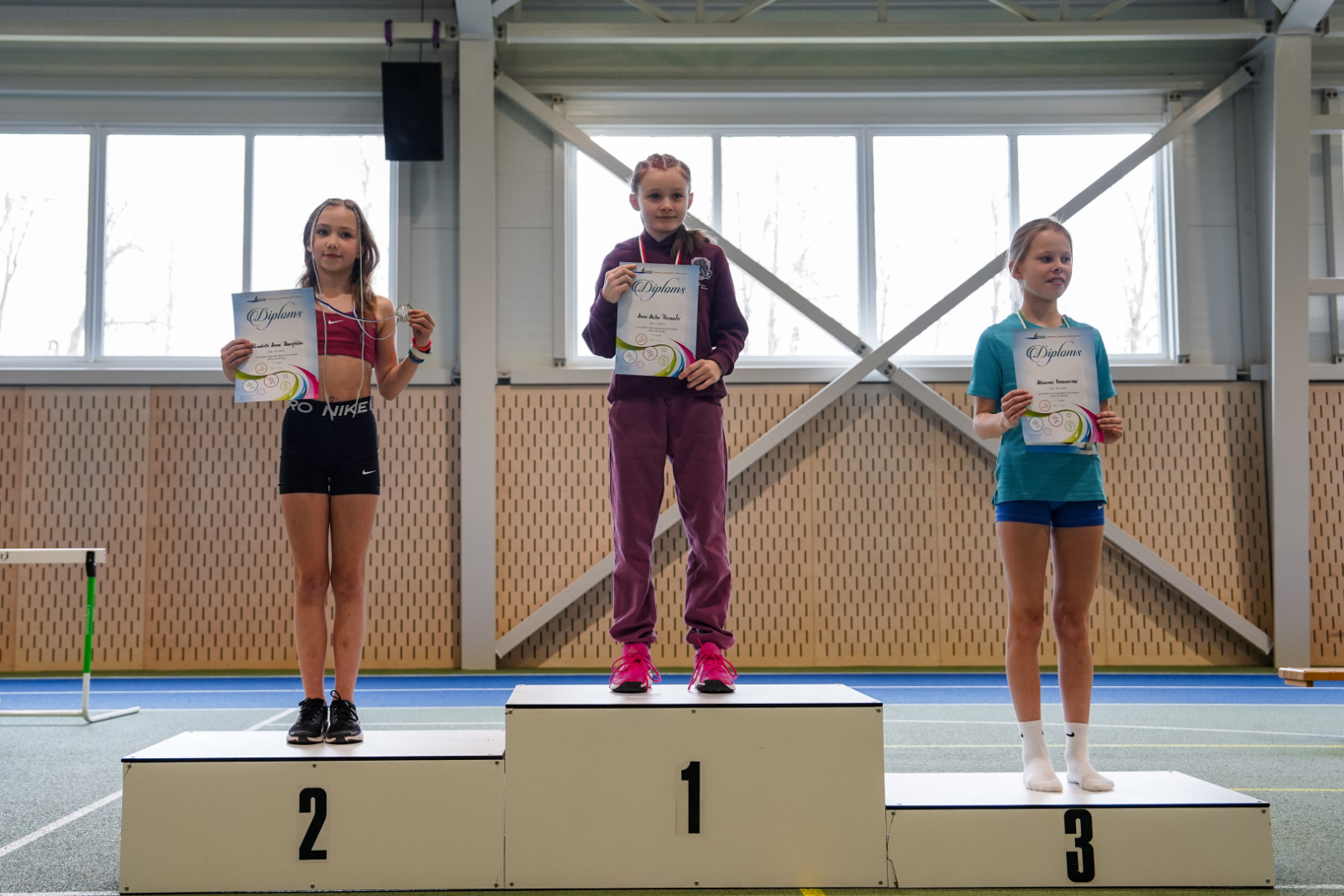 Sportisti uz pjedestāla 