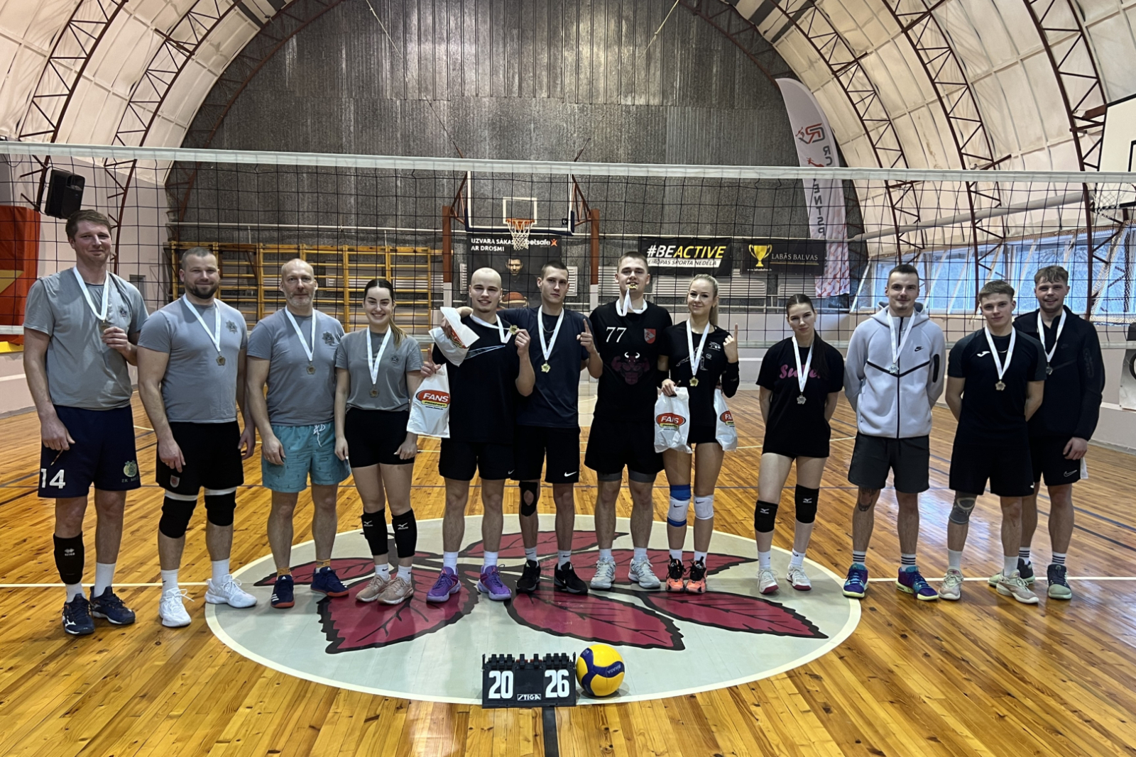 Vairākas sportistu komandas 