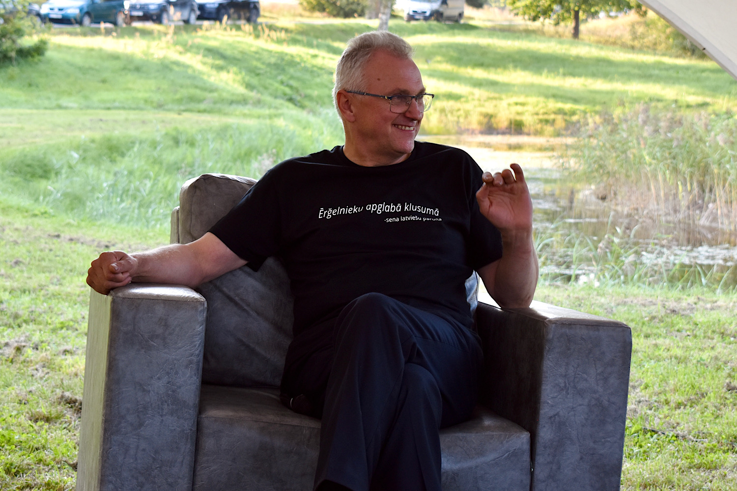 Sarunas teltī