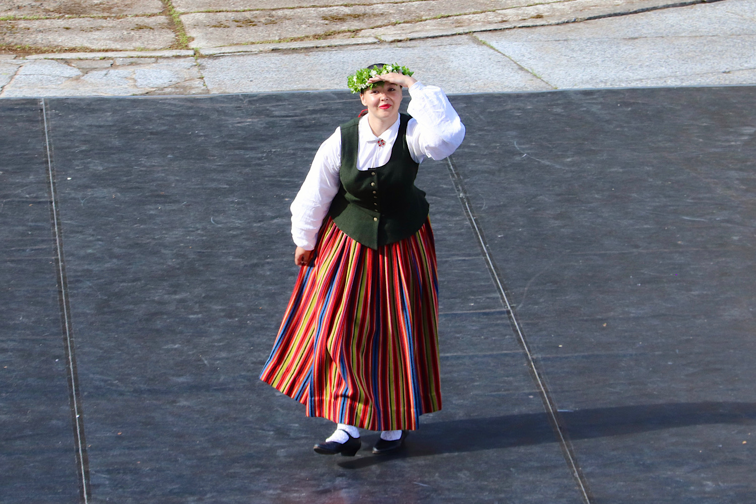 Dejo tautas deju kolektīvs