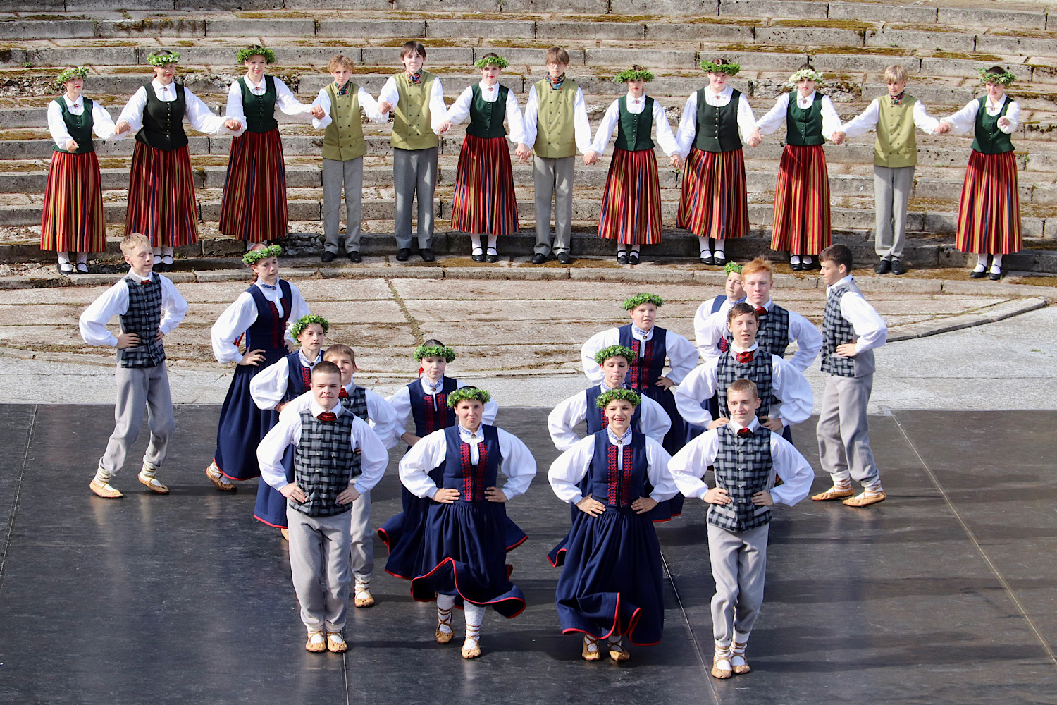 Dejo bērnu deju kolektīvs