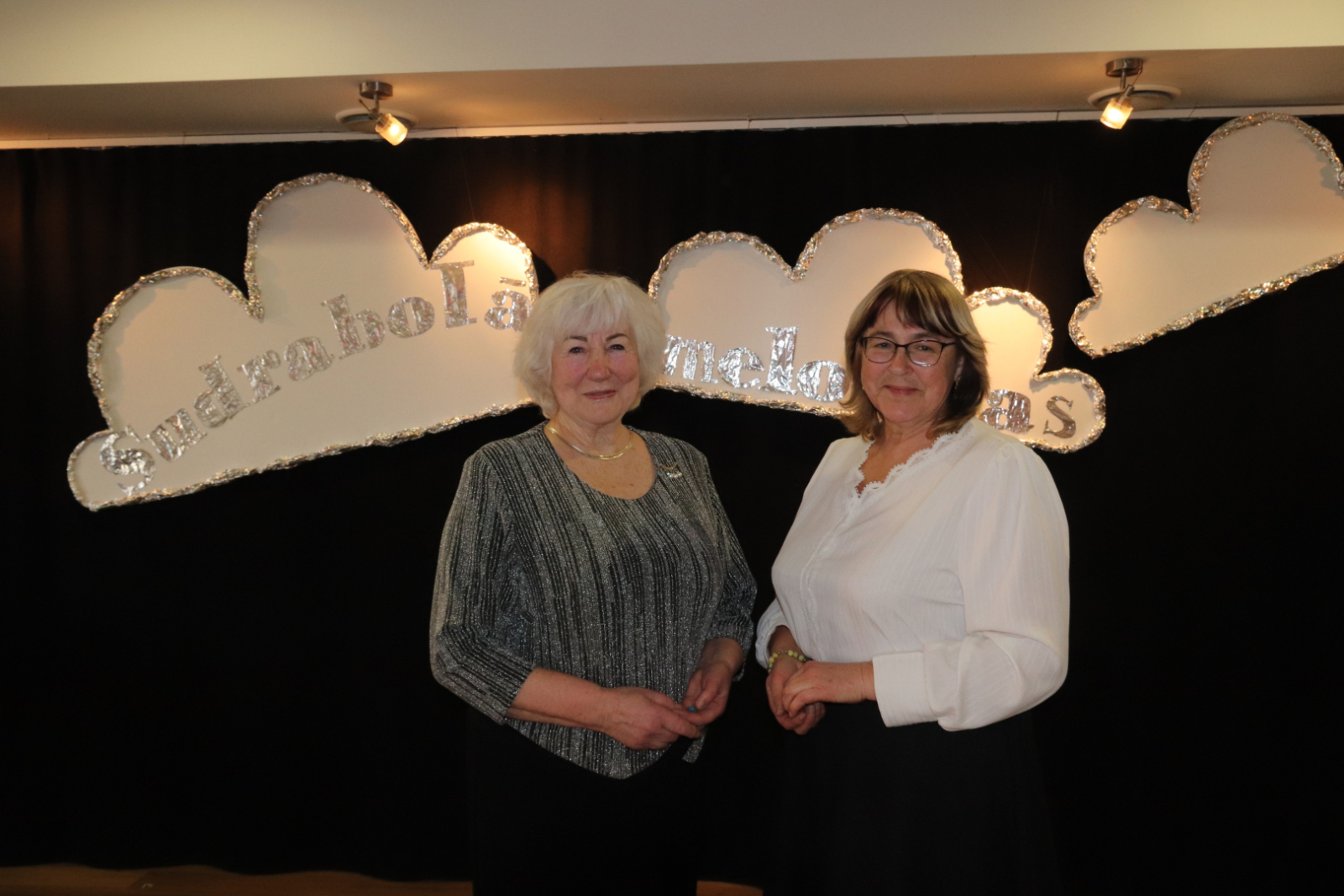 Seniori svinēja Sudrabotās melodijas