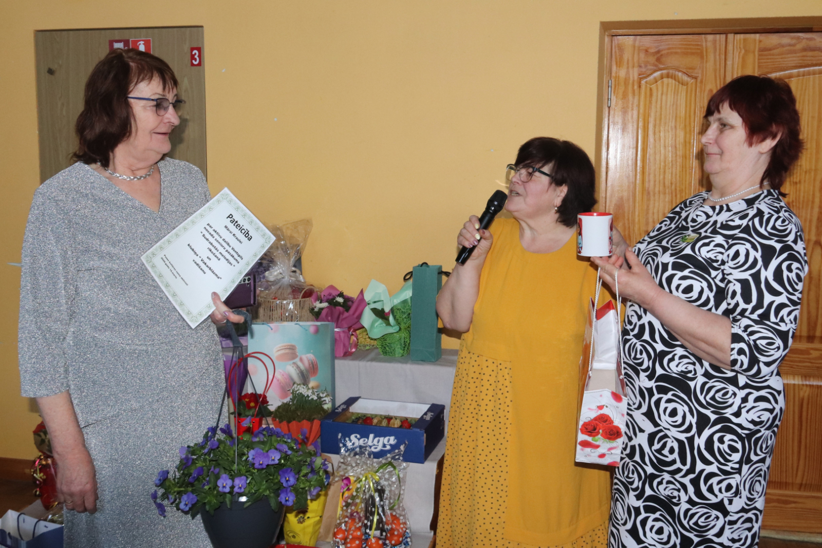 Sudrabotās melodijās notika apdāvināšanās