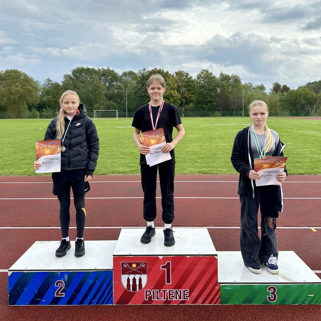 Sportisti ar diplomiem